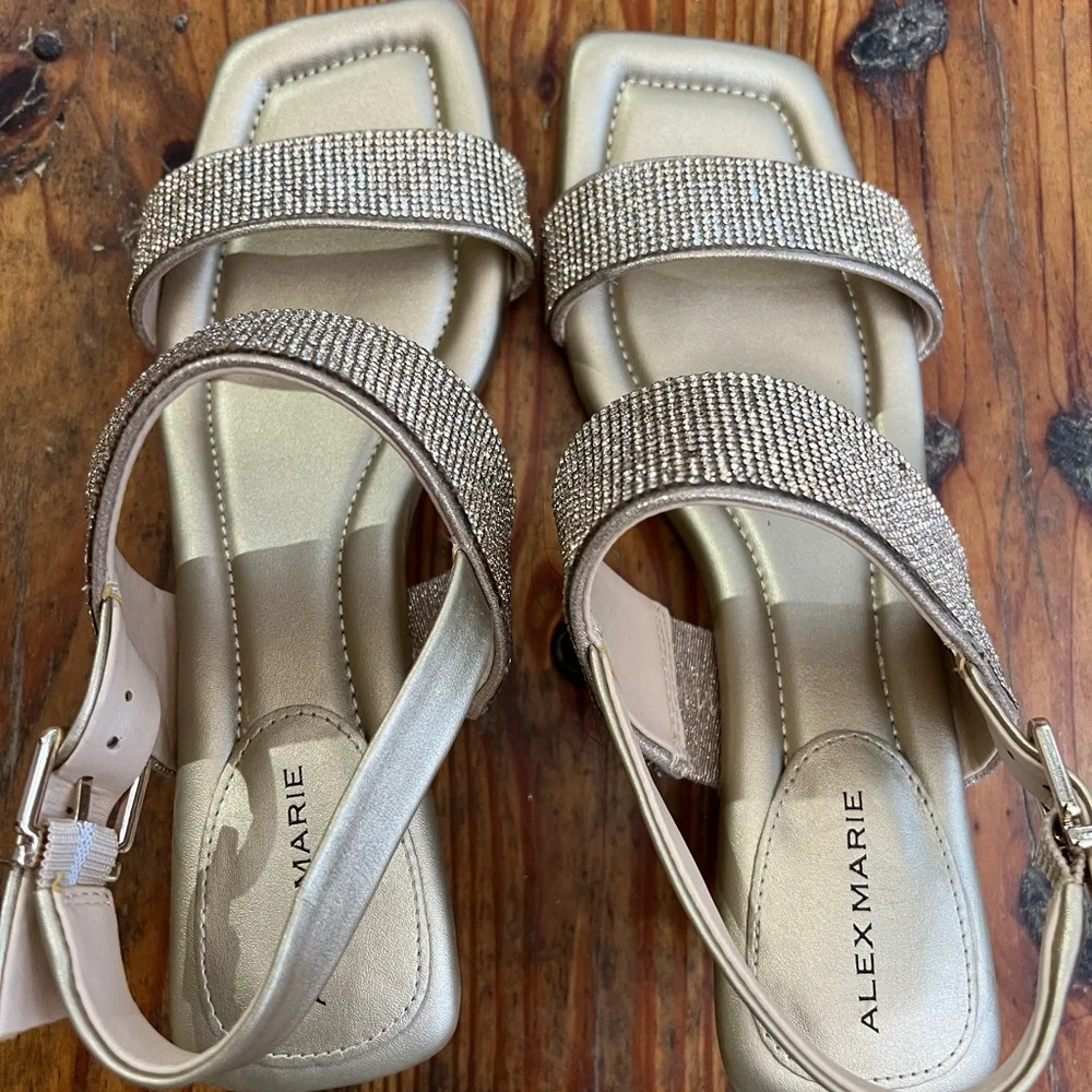 ALEX MARIE Gold Sparkly Sequin Open Toe Kitten Heels Women’s 8.5 NWOT - Picture 4 of 8